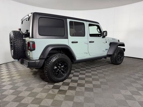 Used 2023 Jeep Wrangler Unlimited image 5