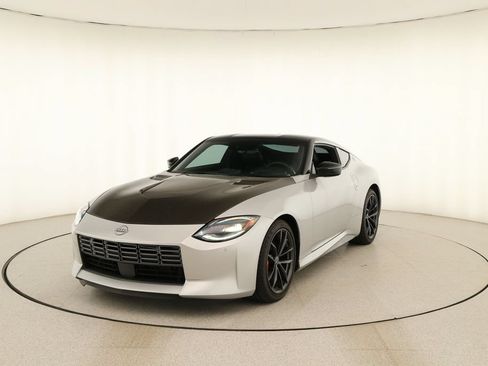 Used 2024 Nissan Z Performance w/ Floor Mat Package RWD image 12