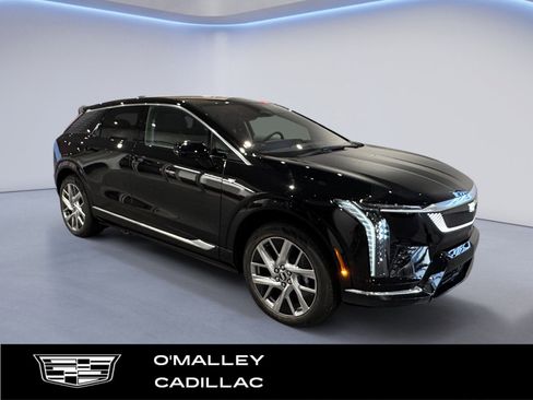 New 2026 Cadillac Optiq Luxury 1 w/ LPO, Floor Liner Package image 7