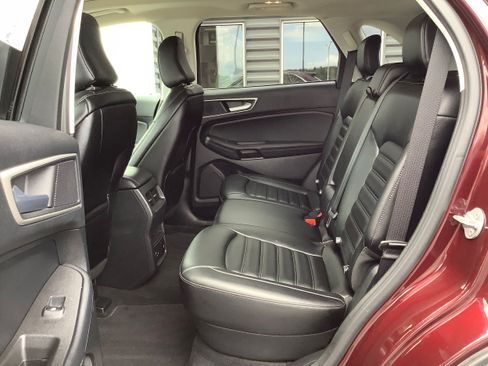 Certified 2022 Ford Edge SEL w/ Convenience Package AWD/4WD image 12