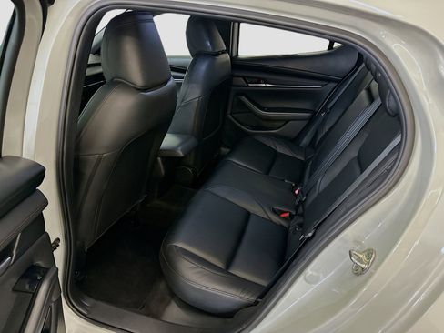 Used 2024 MAZDA MAZDA3 s image 29