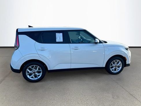 Used 2024 Kia Soul LX w/ Option Group 015 FWD image 26