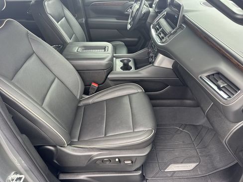 Used 2023 Chevrolet Tahoe Premier RWD image 13
