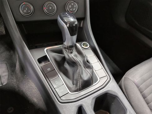 Used 2024 Volkswagen Jetta S image 32