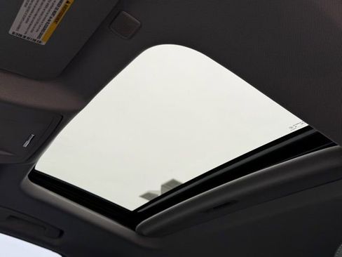 Used 2018 GMC Sierra 3500 Denali image 7