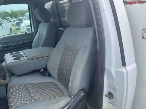 Used 2013 Ford F350 XLT w/ Ambulance Preparation Pkg RWD image 9