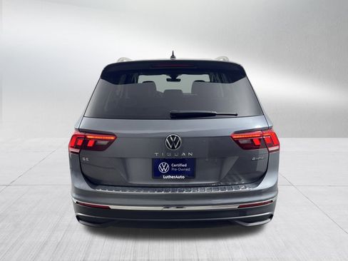 Certified 2024 Volkswagen Tiguan SE image 6