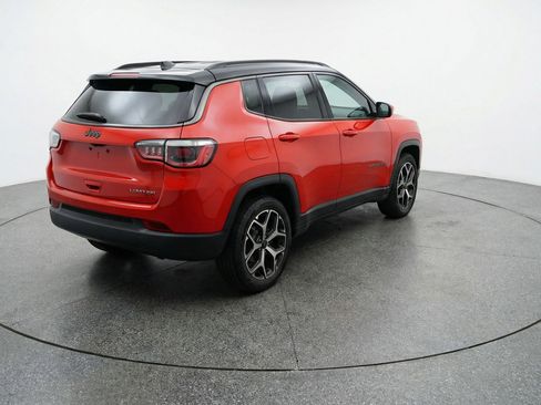 Used 2025 Jeep Compass Limited AWD/4WD image 9