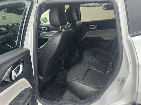 Used 2023 Jeep Compass Limited AWD/4WD image 19