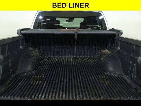 Used 2022 Nissan Frontier S w/ Technology Package AWD/4WD image 9