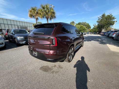 Used 2025 Volvo EX90 Ultra AWD/4WD image 12