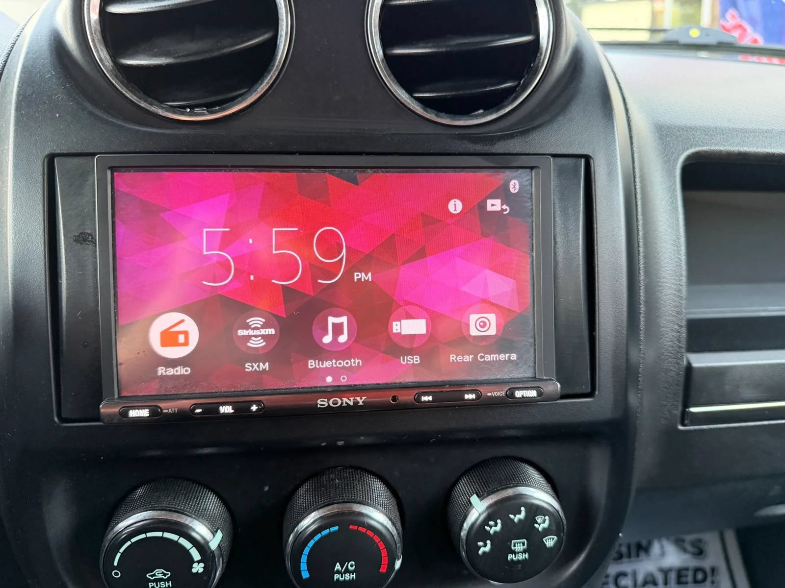 Used 2013 Jeep Patriot Latitude FWD image 19