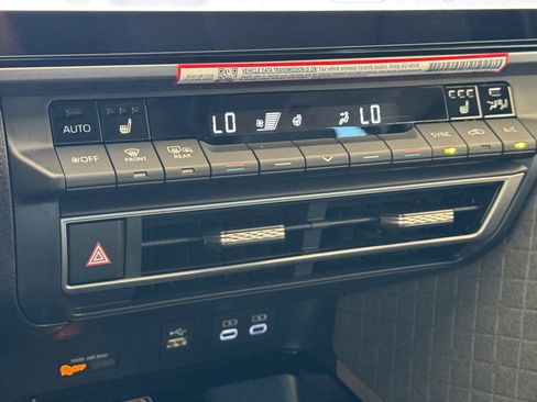 New 2026 Toyota Camry XLE AWD/4WD image 19
