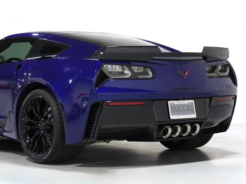 Used 2017 Chevrolet Corvette Z06 RWD image 28