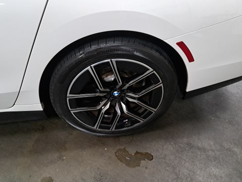 Used 2024 BMW 740i RWD image 36