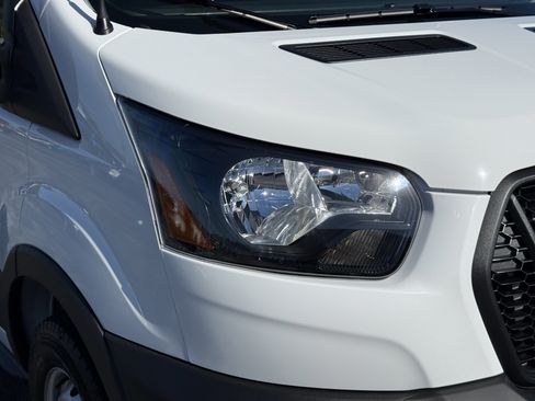 New 2026 Ford Transit 250 148 Medium Roof w/ Load Area Protection Package RWD image 7