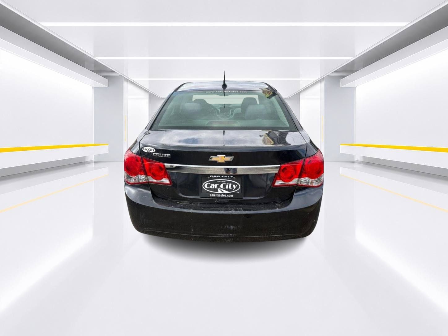 Used 2013 Chevrolet Cruze LS FWD image 5