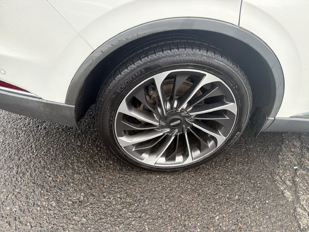 Used 2020 Lincoln Aviator Reserve w/ Equipment Group 202A AWD/4WD image 32