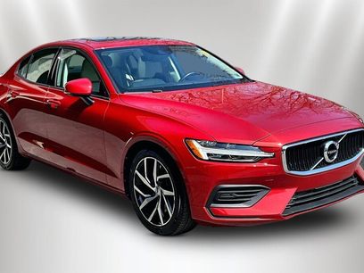 Used 2019 Volvo S60 T6 Momentum