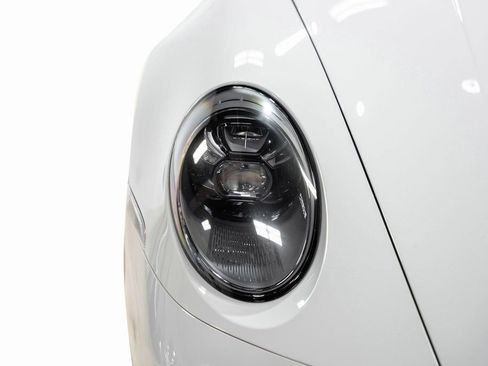 Used 2020 Porsche 911 Carrera S image 4