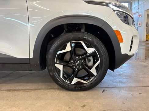 Certified 2024 Kia Seltos EX AWD/4WD image 32