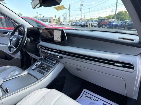 Used 2024 Hyundai Palisade SEL FWD image 43