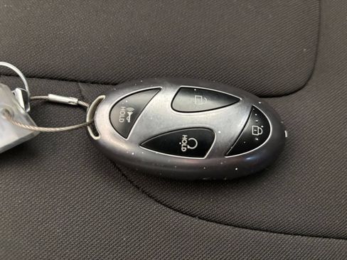Used 2025 Hyundai Elantra SEL FWD image 22