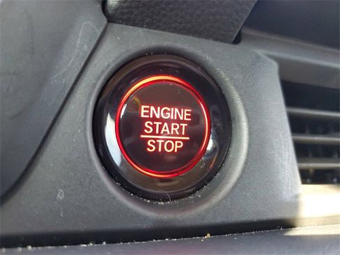 Used 2025 Honda Pilot EX-L image 30