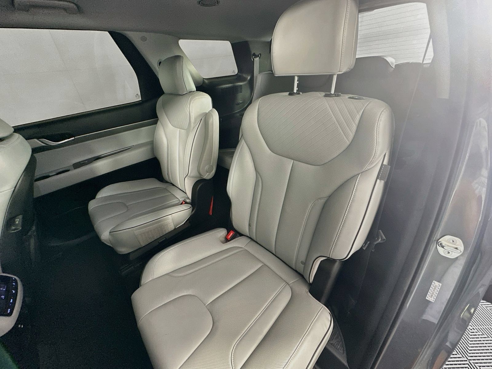 Used 2023 Hyundai Palisade SEL AWD/4WD image 25