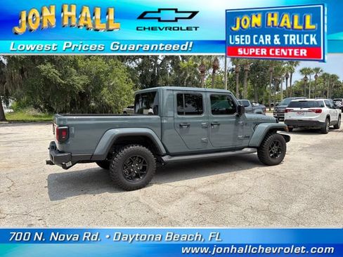 Used 2025 Jeep Gladiator Sport AWD/4WD image 13