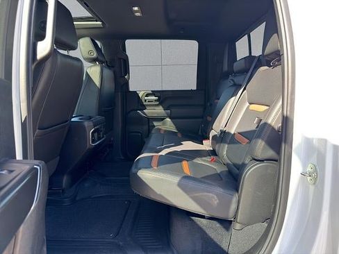 Used 2021 GMC Sierra 2500 AT4 w/ AT4 Premium Plus Package AWD/4WD image 25