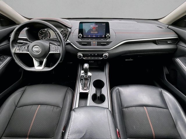 Used 2019 Nissan Altima 2.5 SR FWD image 16