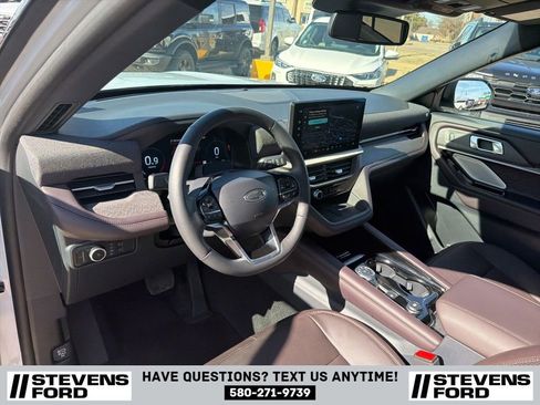 Used 2025 Ford Explorer Platinum w/ LUX Leather Package image 19