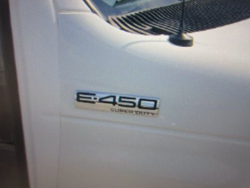 Used 2019 Ford E-450 and Econoline 450 Super Duty w/ Shuttle Bus Prep Package RWD image 12