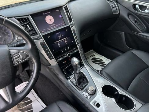 Used 2017 INFINITI Q50 2.0t w/ Moonroof Package RWD image 36