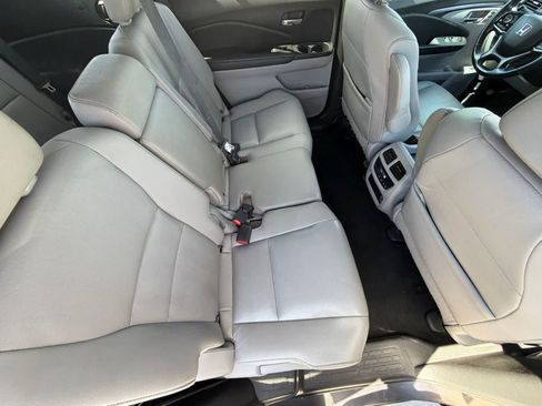 Used 2022 Honda Pilot EX-L image 12
