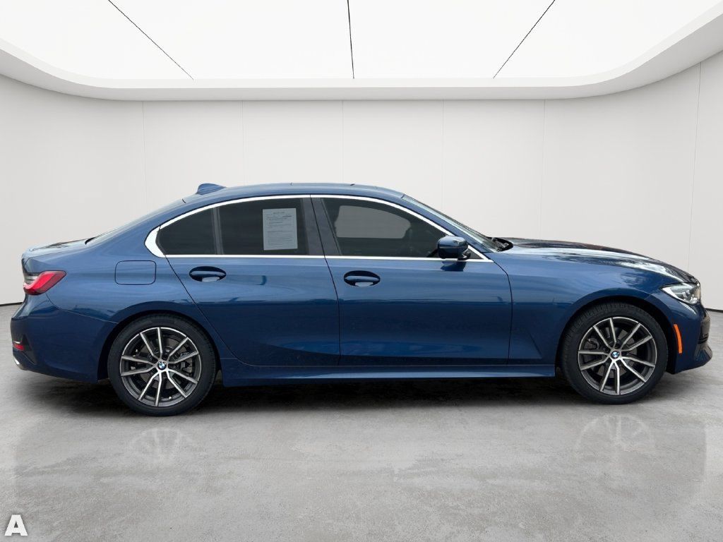 Used 2022 BMW 330i Sedan w/ Driving Assistance Package RWD image 6
