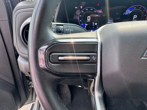 Used 2024 Chevrolet Colorado LT w/ Advanced Trailering Package AWD/4WD image 15