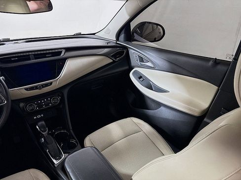 Used 2021 Buick Encore GX Select image 23