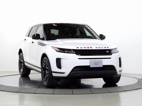 Used 2023 Land Rover Range Rover Evoque SE image 11