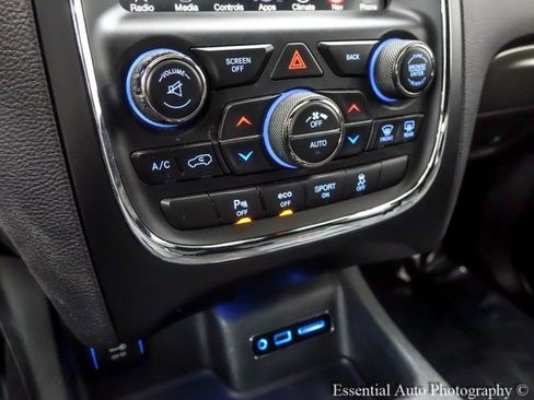 Used 2017 Dodge Durango R/T w/ Blacktop Package image 27