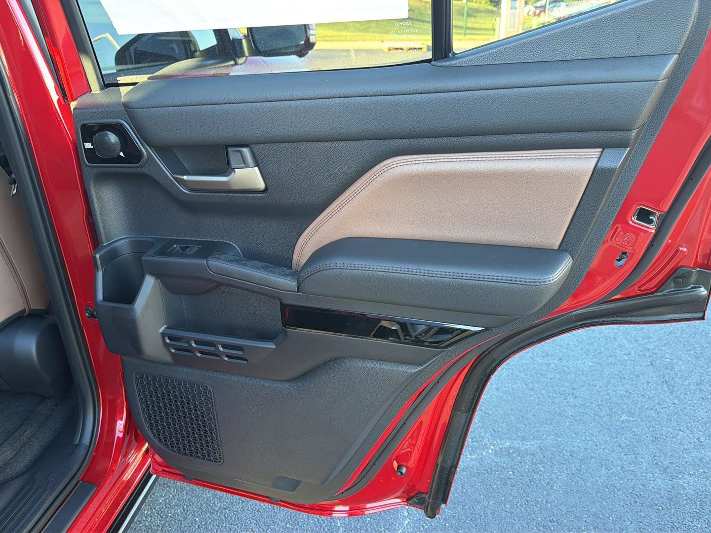 New 2026 Toyota 4Runner Limited AWD/4WD image 15