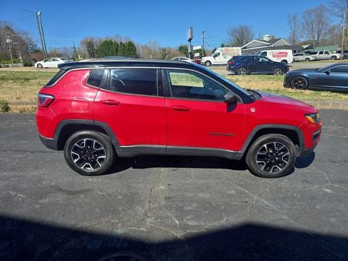 Used 2019 Jeep Compass Trailhawk AWD/4WD image 4