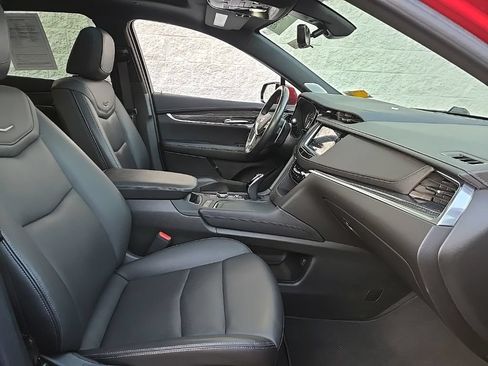 Certified 2023 Cadillac XT5 Sportv w/ Technology Package AWD/4WD image 20
