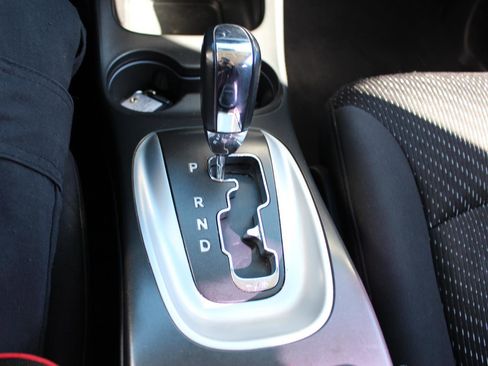 Used 2015 Dodge Journey American Value Package w/ Flexible Seating Group image 22