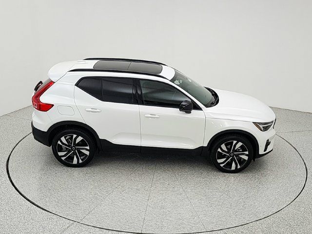 Used 2023 Volvo XC40 B5 Ultimate w/ Climate Package AWD/4WD image 16