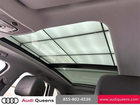 Used 2023 Audi Q5 2.0T Premium w/ Convenience Package image 23