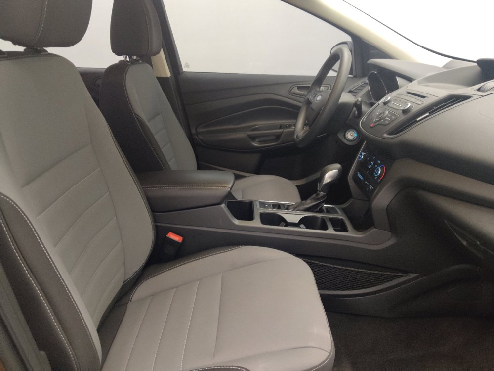 Used 2017 Ford Escape S FWD image 21