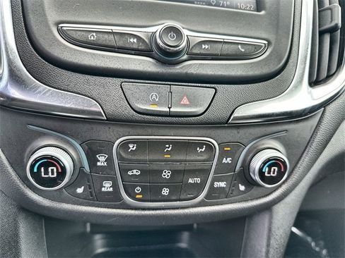 Used 2024 Chevrolet Equinox LT image 17