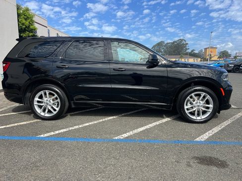 Used 2023 Dodge Durango GT image 4